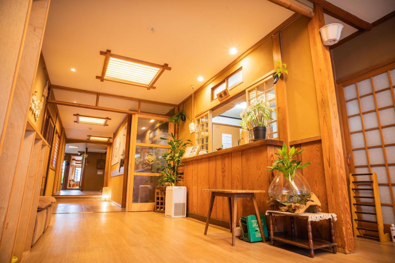 Bed and Breakfast Aibiya Яманути Экстерьер фото
