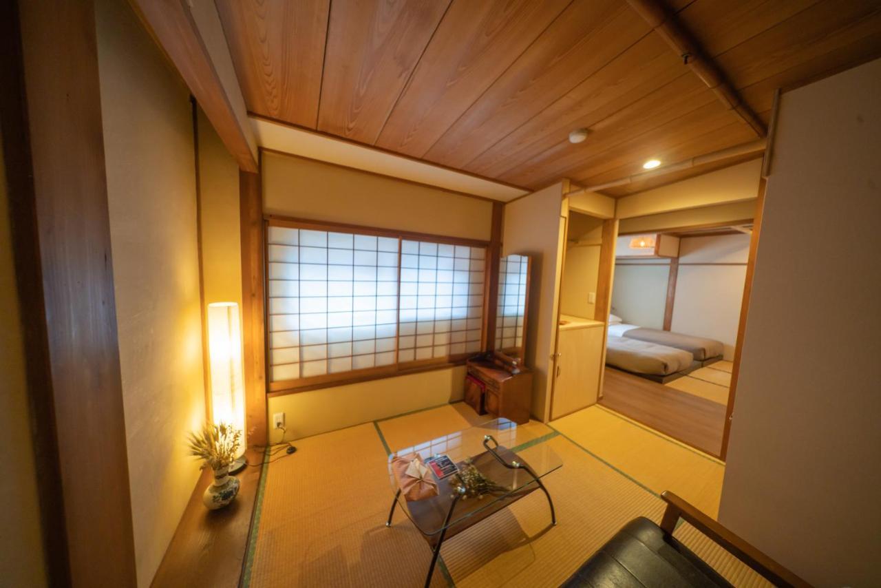Bed and Breakfast Aibiya Яманути Экстерьер фото